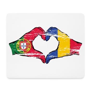 Portugal Roumanie Drapeau Mains Coeur Forme Utilisé - Tapis de souris (format paysage) - blanc - Devant