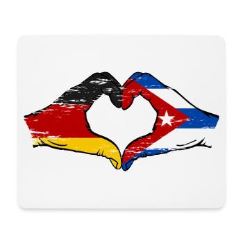Allemagne Cuba Drapeau Mains Coeur Forme Utilisé - Tapis de souris (format paysage) - blanc - Devant