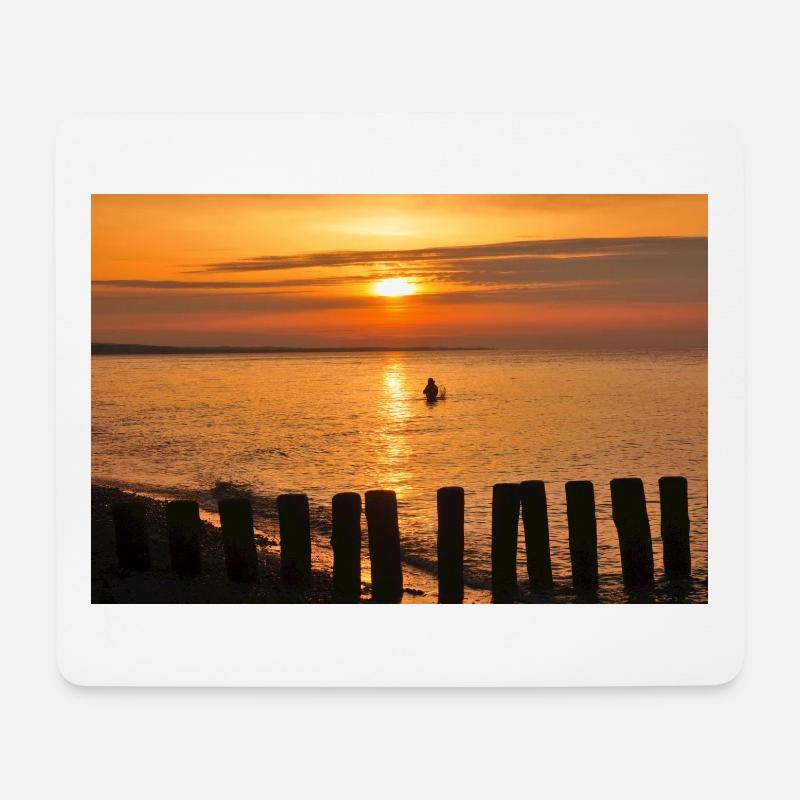 Angler im Sonnenuntergang - Mousepad (Querformat) - Weiß