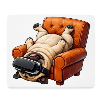 Mops mit VR Brille im Sessel - Mousepad (Querformat) - Weiß - Vorne