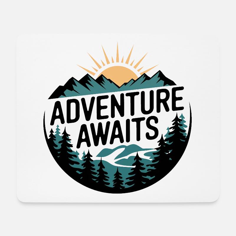Adventure Awaits – Bergpanorama - Mousepad (Querformat) - Weiß