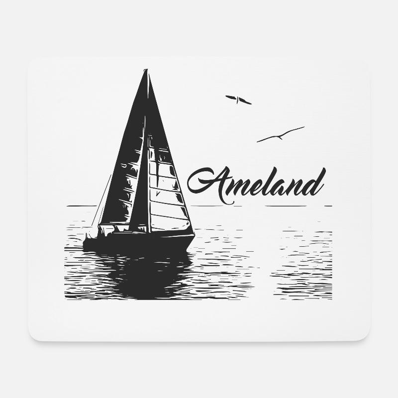 Ameland Segelboot und 2 Möwen - Mousepad (Querformat) - Weiß