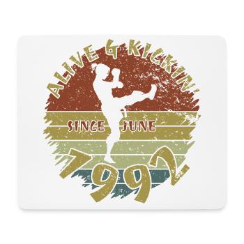 33. Geburtstag Alive and kickin since 06/1992 - Mousepad (Querformat) - Weiß - Vorne