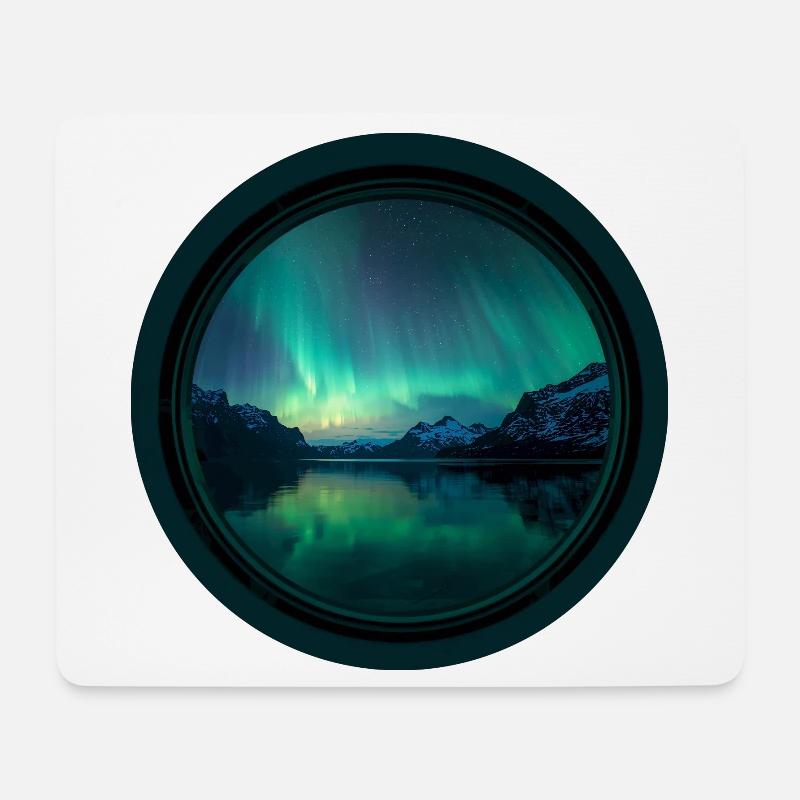 Nordlichter über Fjords - Mousepad (Querformat) - Weiß