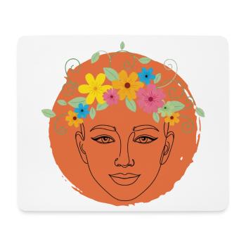 Frau mit Blütenkranz, naturverbunden - Mousepad (Querformat) - Weiß - Vorne