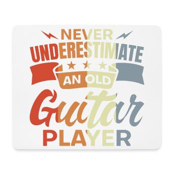 Never Underestimate An Old Guitar Player - Mousepad (Querformat) - Weiß - Vorne