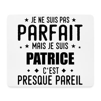 Patrice: authentisch, unvollkommen, oberflächlich, perfekt - Mousepad (Querformat) - Weiß - Vorne