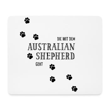 Die mit dem Australian Sheperd geht - Hundepfoten - Mousepad (Querformat) - Weiß - Vorne