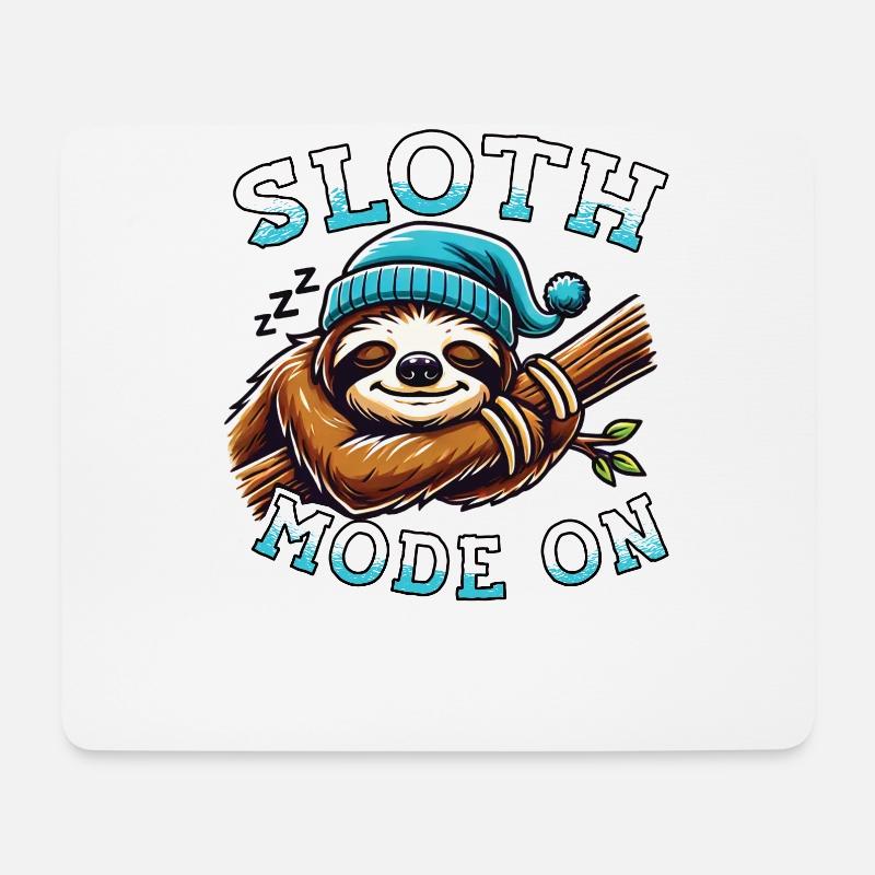 Entspannte Atmosphäre Mit Unserem Sloth Mode On - Mousepad (Querformat) - Weiß