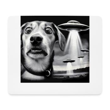 Chien choqué et ovnis - Science-Fi Surprise Design - Tapis de souris (format paysage) - blanc - Devant