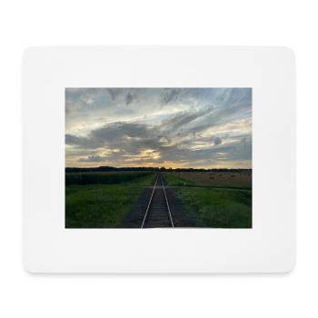 Eisenbahn fährt in den Abend - Mousepad (Querformat) - Weiß - Vorne