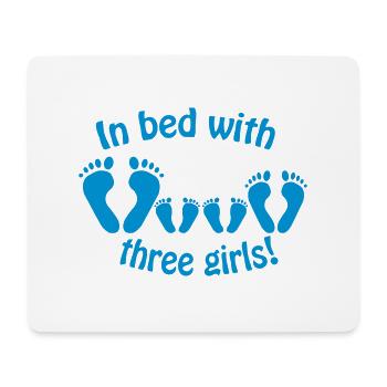 In bed with three girls - Im Bett mit drei Mädchen - Mouse Pad (horizontal) - white - Front