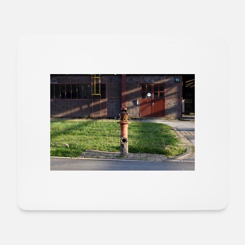Urbex Photography | Hydrant im Lichtspiel - Mousepad (Querformat) - Weiß