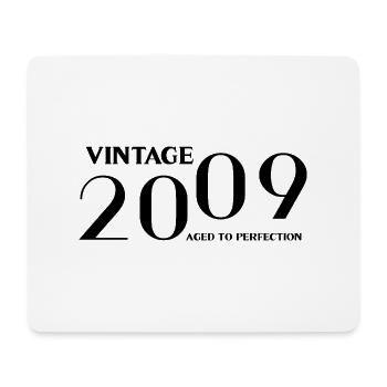 Jahrgang 2009 bis zur Perfektion gereift - Mousepad (Querformat) - Weiß - Vorne
