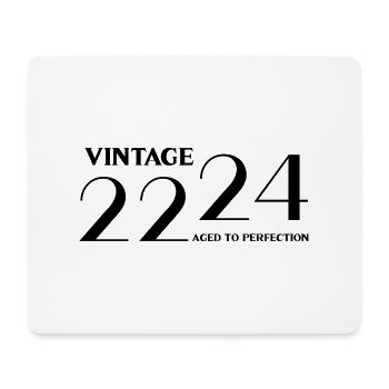 Jahrgang 2024 bis zur Perfektion gereift - Mousepad (Querformat) - Weiß - Vorne