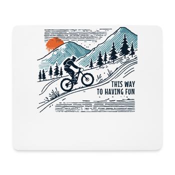 Aventure à vélo en montagne : cette façon de s’amuser - Tapis de souris (format paysage) - blanc - Devant