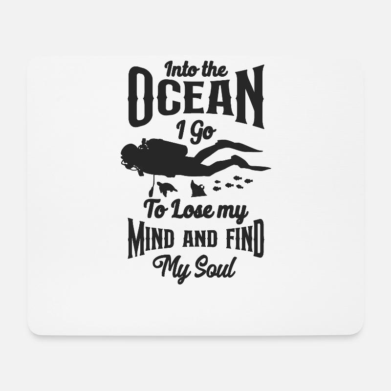 Scuba Diving Diver Into The Ocean - Mousepad (Querformat) - Weiß