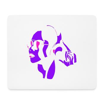 Schöne Frau mit Kopfhörer und Sonnenbrille hoher - Mousepad (Querformat) - Weiß - Vorne