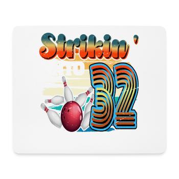 Strikin' Into 32 Bowling Bowler 32. Geburtstag - Mousepad (Querformat) - Weiß - Vorne