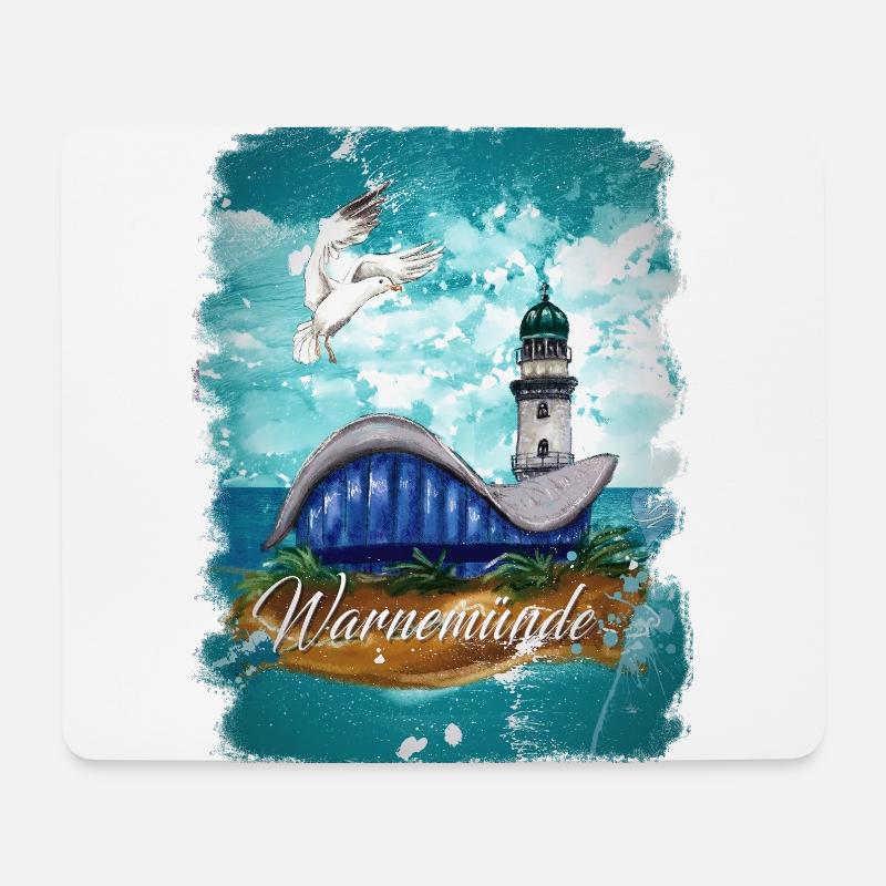 Warnemünder Teepot und Leuchtturm mit Möwe - Mousepad (Querformat) - Weiß