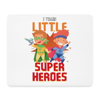 Une enseignante de maternelle élève des petits super-héros - Tapis de souris (format paysage) - blanc - Devant