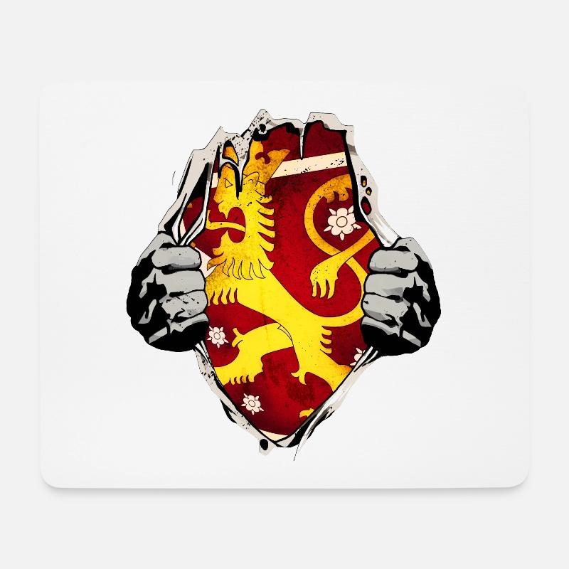 Finnland Löwe unterm Shirt - Mousepad (Querformat) - Weiß