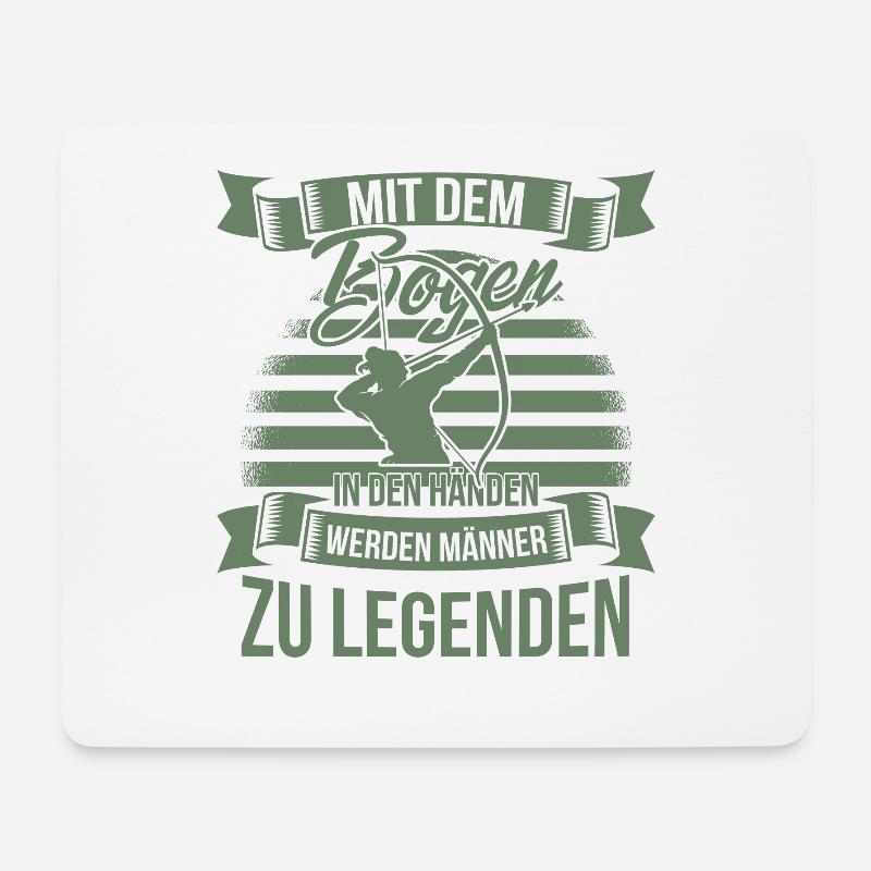 Bogenschiessen mit dem Bogen in den Händen - Mousepad (Querformat) - Weiß
