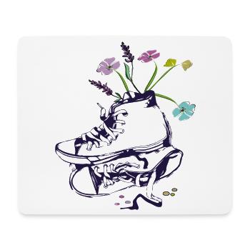 Wanderschuhe mit Blumen,Spazierengehen in Natur - Mousepad (Querformat) - Weiß - Vorne