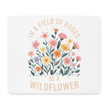 Wildblumen im Feld - Mousepad (Querformat) - Weiß - Vorne