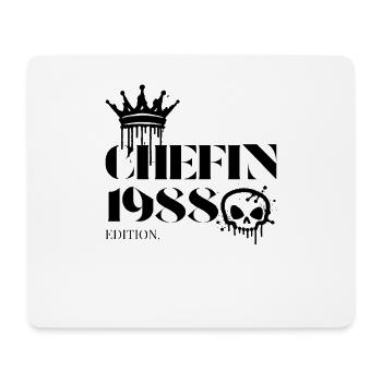 Édition Chefin 1988 – Femme puissante, 37 ans - Tapis de souris (format paysage) - blanc - Devant