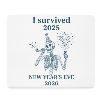 Ich habe Silvester 2025 2026 überlebt - Mousepad (Querformat) - Weiß - Vorne