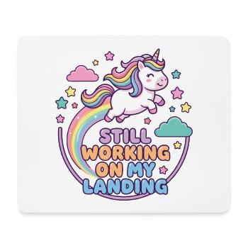Unicorn Rainbow avec toujours en train de travailler sur mon atterrissage - Tapis de souris (format paysage) - blanc - Devant
