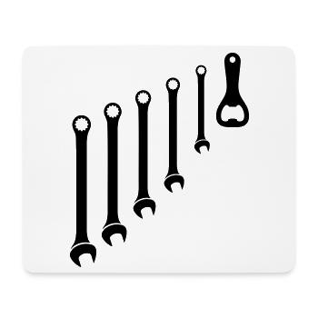 Werkzeug Set & Flaschenöffner Mechaniker - Mousepad (Querformat) - Weiß - Vorne