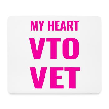 Herz sagt VTO, Rechnungen sagen Tierarzt - Mousepad (Querformat) - Weiß - Vorne