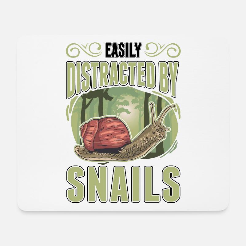 Easily distracted by Snails Schnecke - Mousepad (Querformat) - Weiß
