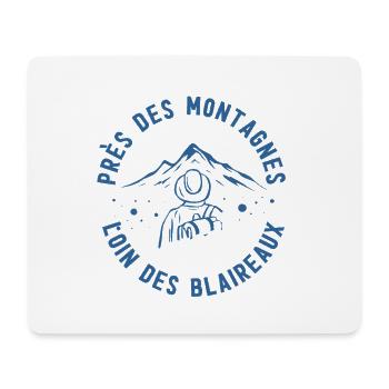 Randonneur au pied des montagnes - Tapis de souris (format paysage) - blanc - Devant