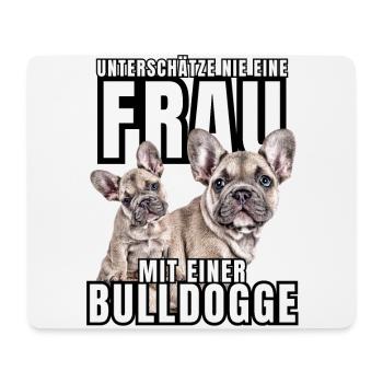NE SOUS-ESTIMEZ JAMAIS UNE FEMME avec Bulldog Dog DOG - Tapis de souris (format paysage) - blanc - Devant