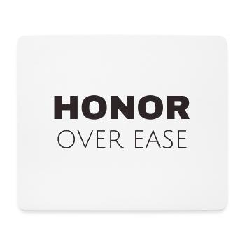 Ehre vor Leichtigkeit – Minimalistisches Motivationszitat - Mousepad (Querformat) - Weiß - Vorne
