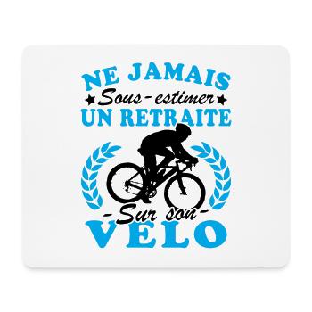 Un Retraité Sur Son Vélo Humour Retraite Cycliste - Tapis de souris (format paysage) - blanc - Devant