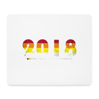 Millésime 2018 - L’année de la légende - Rétro 6 - Tapis de souris (format paysage) - blanc - Devant