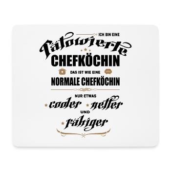 Chefköchin mit Tattoos. Tätowierte Köchin. - Mousepad (Querformat) - Weiß - Vorne