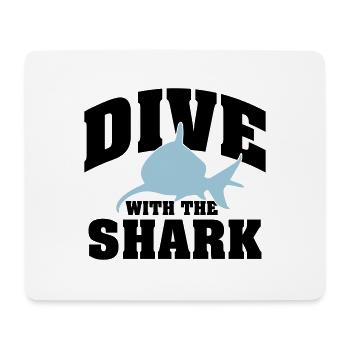 Tauchen: Dive with the shark - Mousepad (Querformat) - Weiß - Vorne