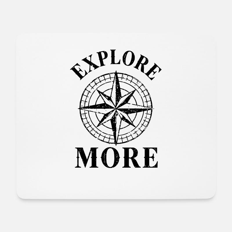 Explore More Abenteuer Kompass T-Shirt - Mousepad (Querformat) - Weiß
