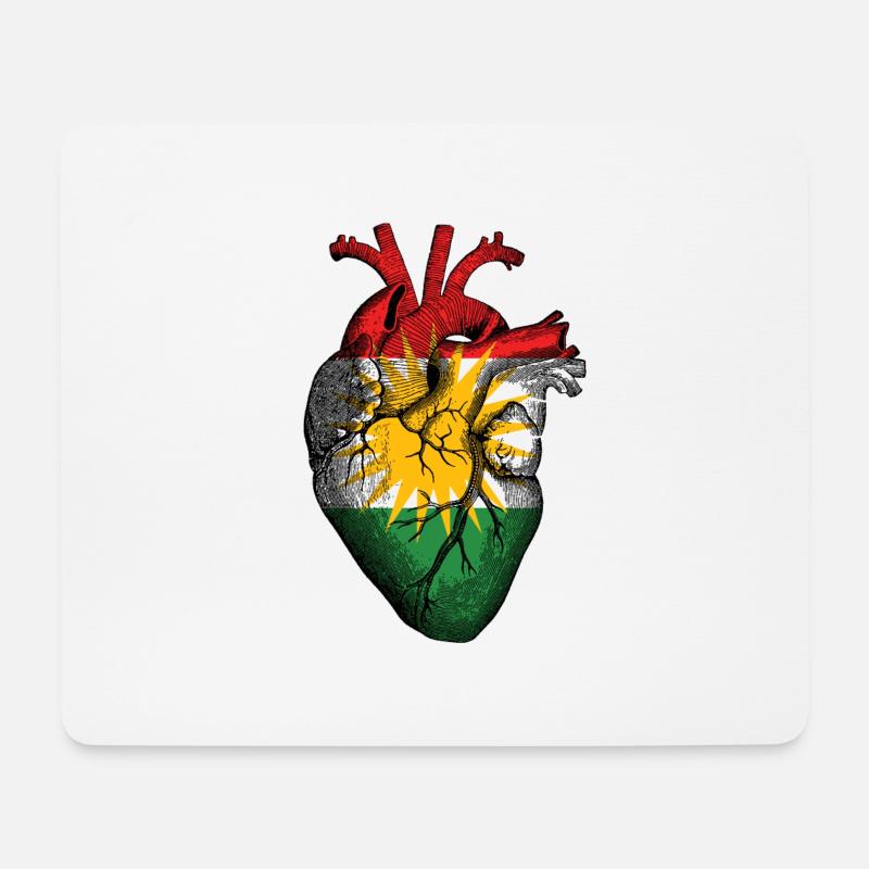 Flagge Kurdistan gemalt auf anatomisches Herz - Mousepad (Querformat) - Weiß