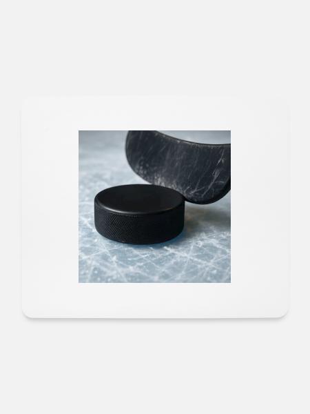 Eishockey - Schläger und Puck - Mousepad (Querformat) - Weiß