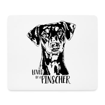 Aimé par un chien Pinscher Dog Saying Wilsigns - Tapis de souris (format paysage) - blanc - Devant