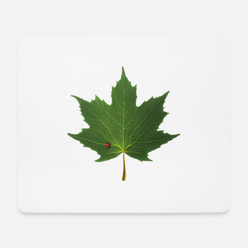 AHORNBLATT - MARIENKÄFER - Mousepad (Querformat) - Weiß