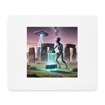 Alien builds Stonehenge - Mouse Pad (horizontal) - white - Front