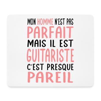 Mon homme n'est pas parfait mais il est guitariste - Tapis de souris (format paysage) - blanc - Devant