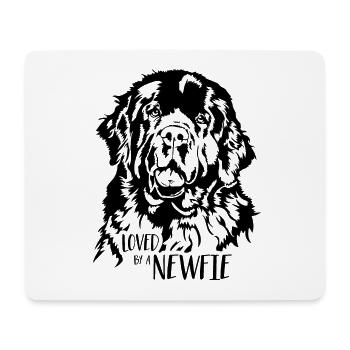 Loved by a Newfie Neufundländer Hunde Wilsigns - Mousepad (Querformat) - Weiß - Vorne